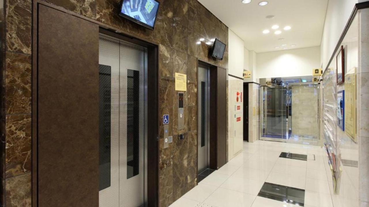 Toyoko Inn Osaka Namba Nippombashi Buitenkant foto
