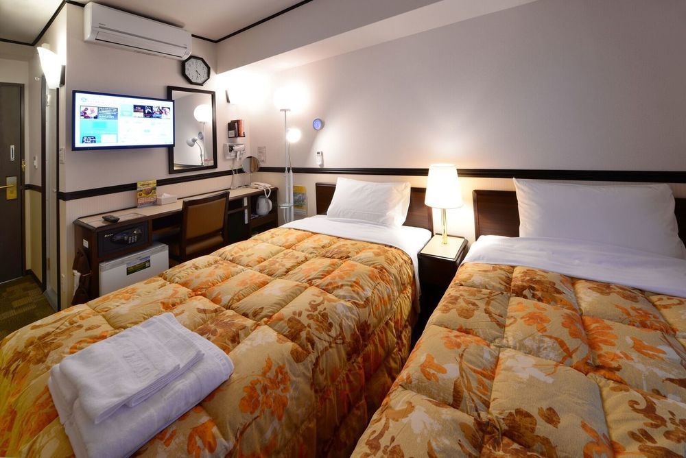 Toyoko Inn Osaka Namba Nippombashi Buitenkant foto
